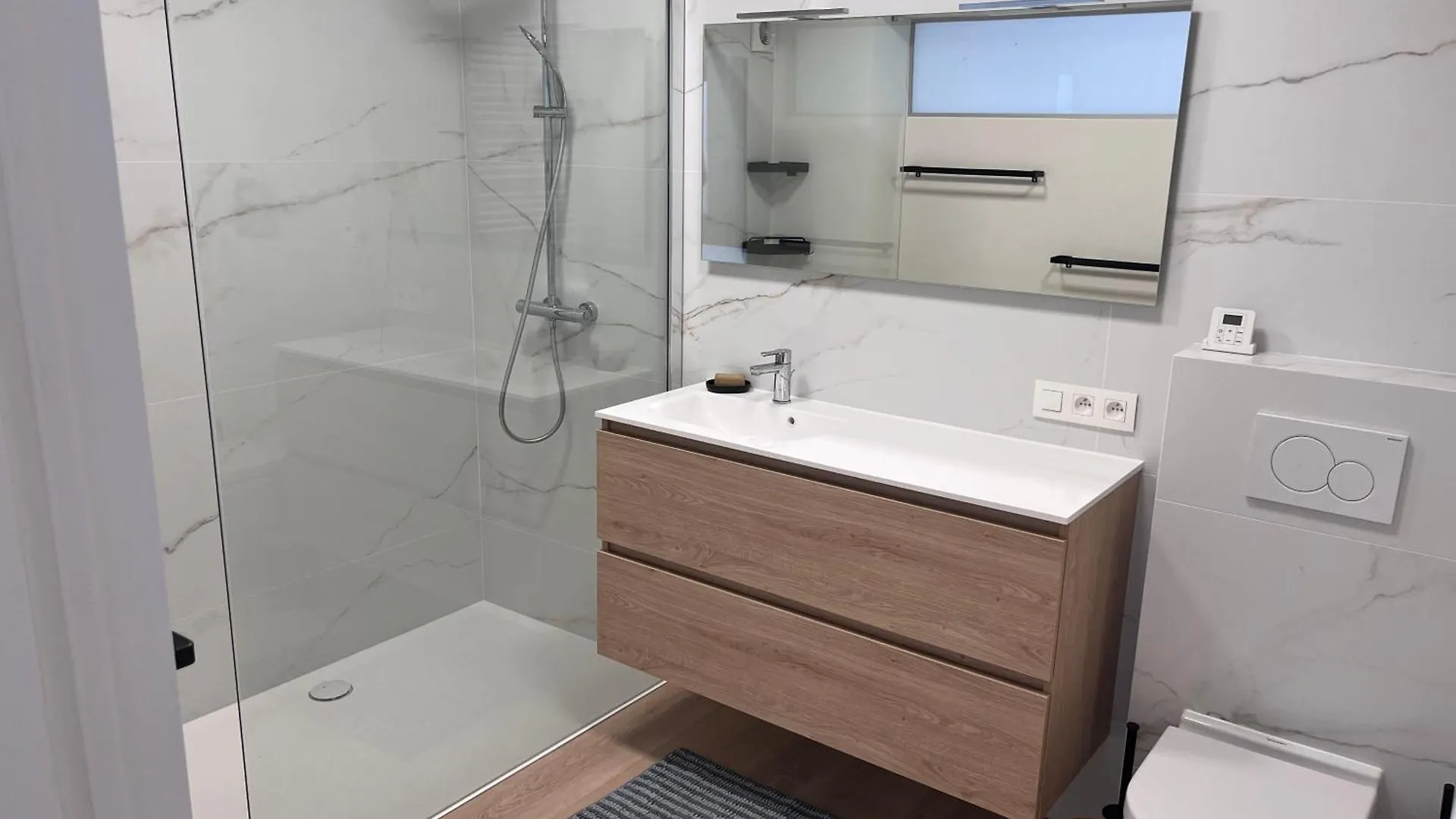 New Bright 180M2 Appartement,100M From The Beach Middelkerke